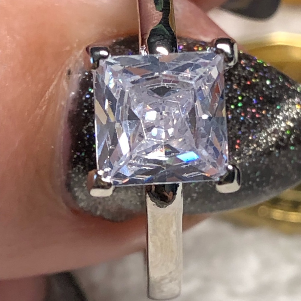 Square solitaire ring-NWOT - Picture 4 of 10